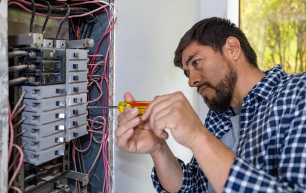 Best Affordable Emergency Electrician  in Floral Park, NY